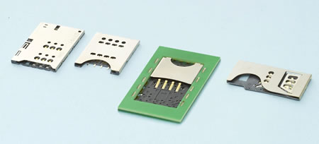 【写真2 SIMカード用コネクタ】 SIMカード用コネクタ