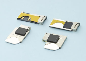 【写真4 COMBOカード用コネクタ】 COMBOカード用コネクタ